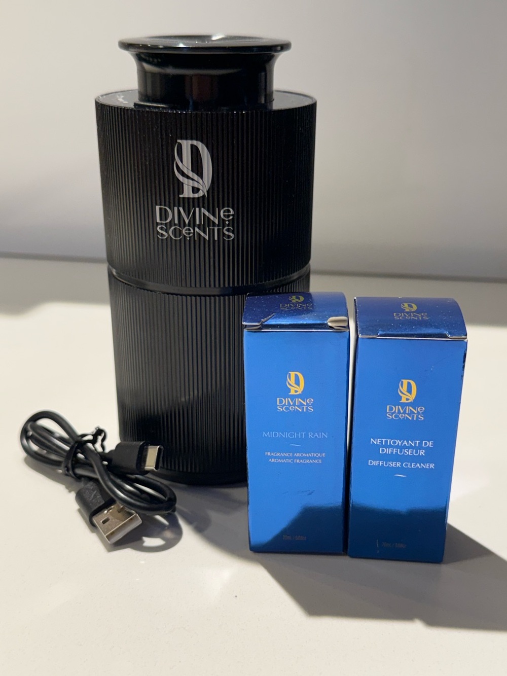 Divine Scents Diffuser Starter Set with Scents Included - Midnight Rain